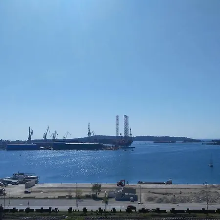 R&m Apartman Pula