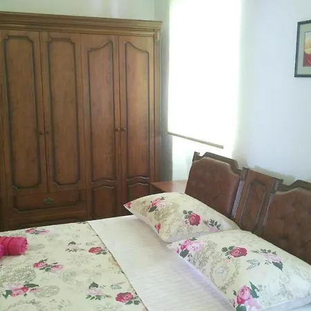 R&m Apartment Pula